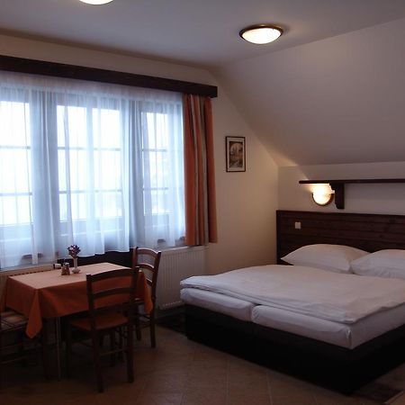 Apartmany U Kaminku ยันสแก ลาสเนีย ภายนอก รูปภาพ