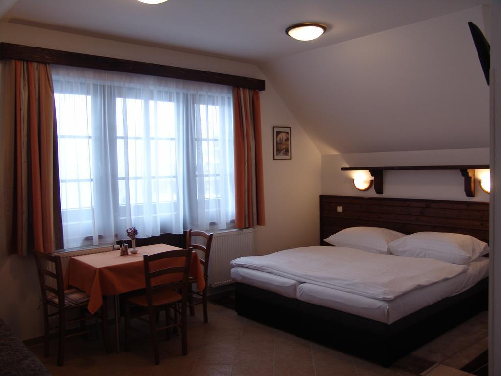 Apartmany U Kaminku ยันสแก ลาสเนีย ภายนอก รูปภาพ